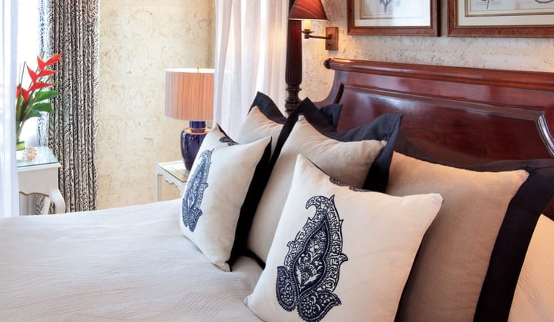 Luxury Plantation Suite details